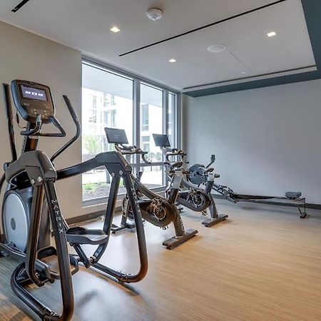 Gorgeous 1 Bedroom At Clarendon With Gym And Rooftop Arlington Bagian luar foto