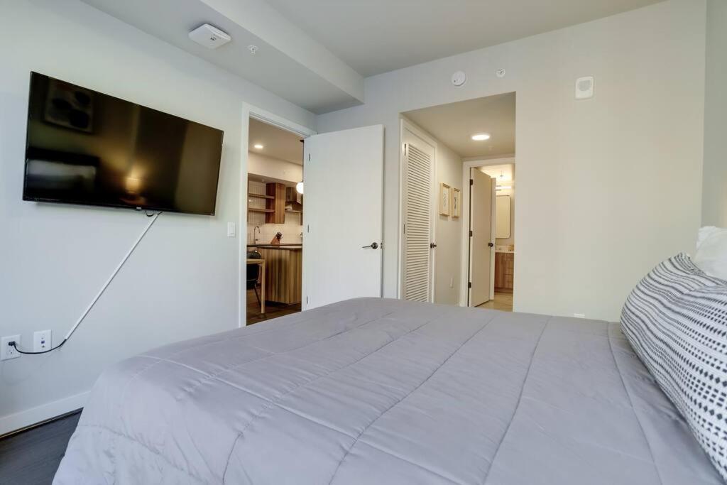 Gorgeous 1 Bedroom At Clarendon With Gym And Rooftop Arlington Bagian luar foto