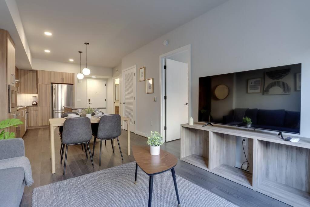 Gorgeous 1 Bedroom At Clarendon With Gym And Rooftop Arlington Bagian luar foto