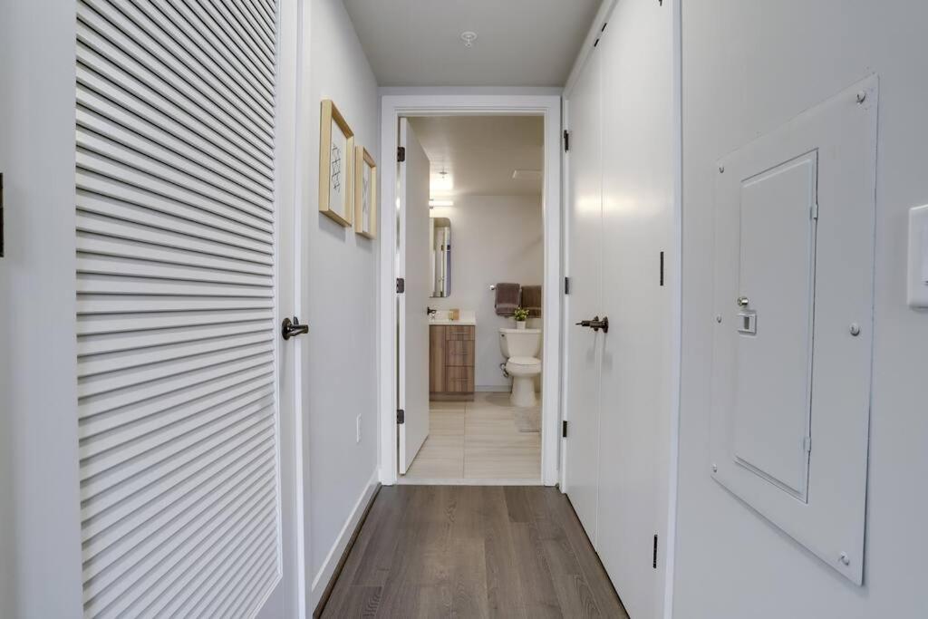 Gorgeous 1 Bedroom At Clarendon With Gym And Rooftop Arlington Bagian luar foto